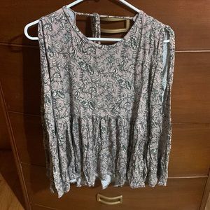 American Eagle pink/lilac floral soft & sexy long sleeve shirt